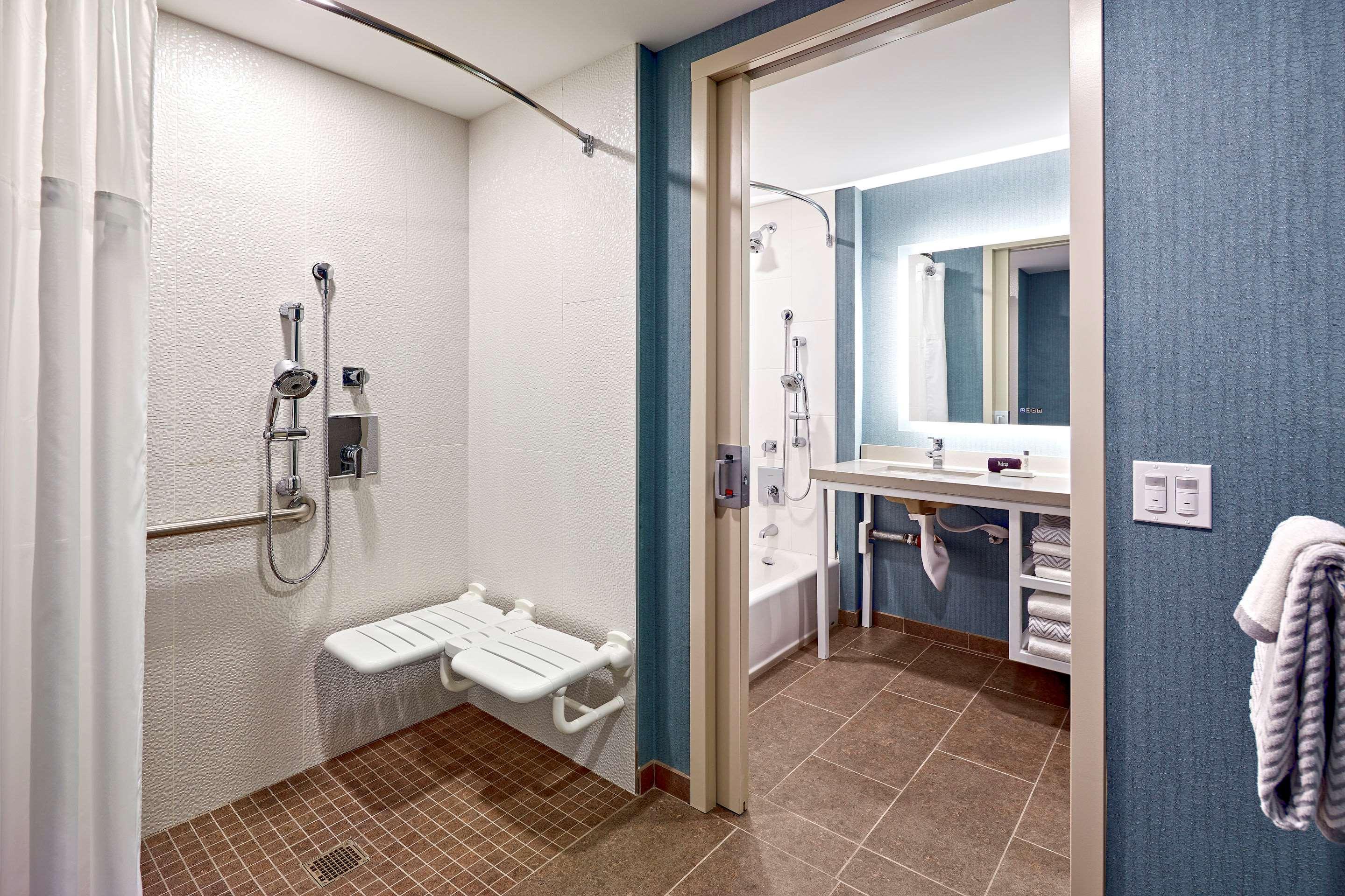 Cambria Hotel & Suites Anaheim Resort Area Dış mekan fotoğraf
