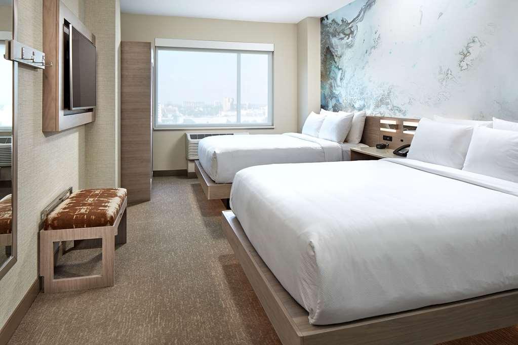 Cambria Hotel & Suites Anaheim Resort Area Oda fotoğraf