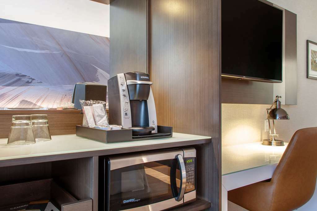 Cambria Hotel & Suites Anaheim Resort Area Oda fotoğraf